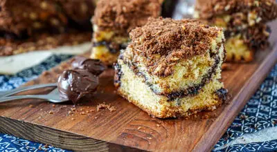 کیک دارچینی با استروزل شکلاتی؛ طعمی متفاوت و جذاب

