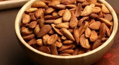 نقش بادام زمینی در تقویت حافظه
