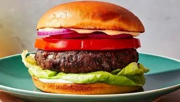 شام امشب با من: برگر لوبیا قرمز؛ یک جایگزین گیاهی خوشمزه، سالم و کم‌هزینه برای همه!