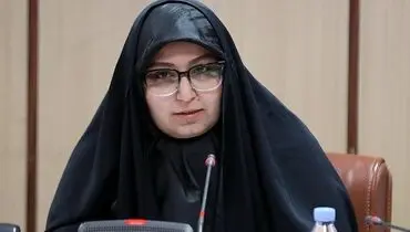  نرجس سلیمانی خواستار صدور گواهینامه موتورسیکلت برای بانوان شد