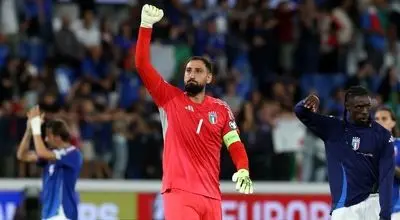 بهترین دروازه‌بان جهان معرفی شد + عکس