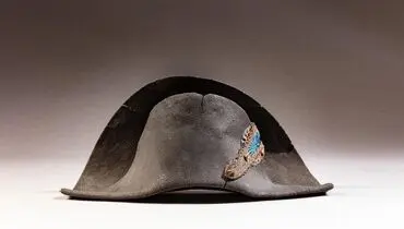 کلاه ناپلئون، انگشتر سلطنتی و مهر واترلو؛ ستاره‌های حراج ساتبیز+ تصاویر