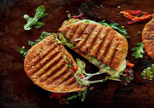 طرز تهیه ساندویچ مرغ رژیمی و سالم
