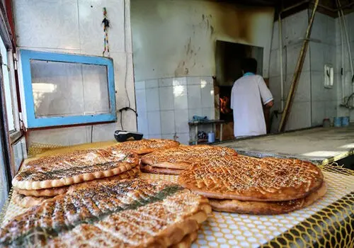 لحظه پرش چریکی فرماندار به داخل نانوایی متخلف! + فیلم