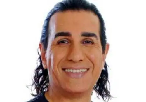 عکس کوروسِ ۷۲ساله با شمایل یک جوان ۳۰ساله!