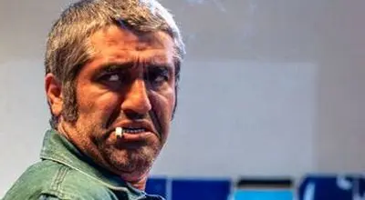 عکسی دیده نشده از سر و وضع پژمان جمشیدی در سواحل خارج