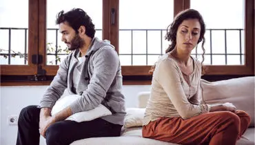 چگونه مشکلات جنسی را با همسر مطرح کنیم؟ راهنمای کامل زوج‌ها