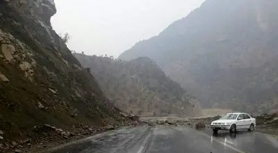 این محور مواصلاتی مسدود شد