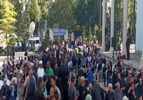 حضور هنرمندان و مسئولین در مراسم تشییع استاد فرشچیان + فیلم