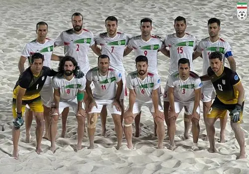 گرم کردن بازیکنان تیم ملی فوتبال ساحلی ایران و برزیل+ فیلم