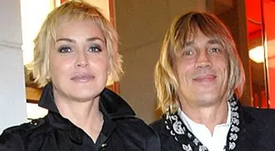 بازیگر زن مشهور عزادار شد