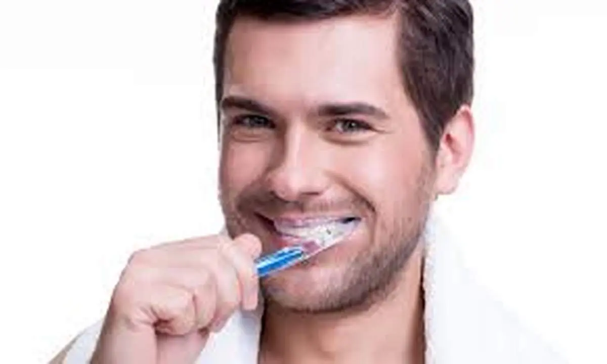 زمان‌های ممنوعه مسواک زدن؛ اگر به سلامت دندان‌هایتان اهمیت می‌دهید، این نکات را بدانید