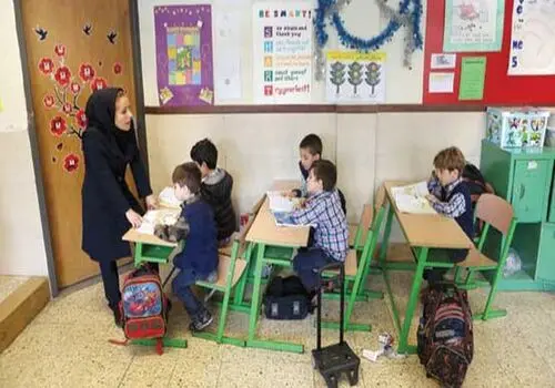 خبر فوری درباره استخدام معلمان؛ آزمون جدید در راه است / کمبود ۱۲۰ هزار معلم
