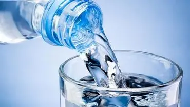 توصیه عجیب یک کارشناس: آب چاه بخورید ولی آب معدنی نخورید!+ فیلم