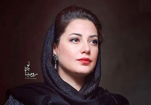 «طناز طباطبایی» در 27 سالگی با لباس «رفتگری»؛ سال 1390 