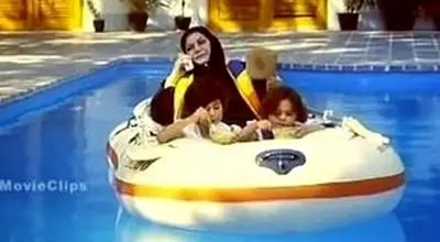 صداوسیما سکانس نادره در استخر را پخش کرد/ویدیو 