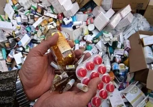 عوارض خطرناک تزریق ژل و فیلرهای تقلبی و قاچاق