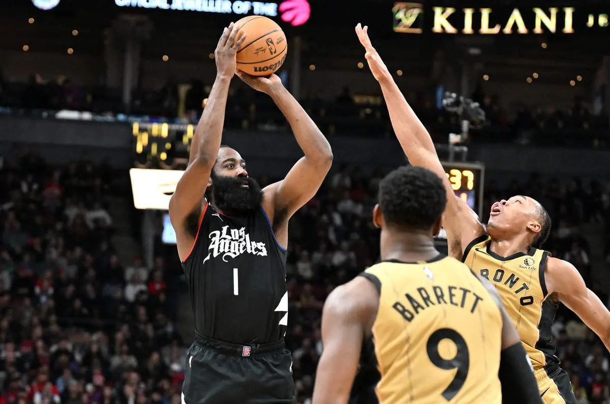 وقتی خفاش NBA را به هم میریزد+فیلم