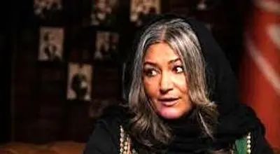 خاطره تلخ و دردناک آزاده بلبلی سر صحنه فیلم برداری+ فیلم