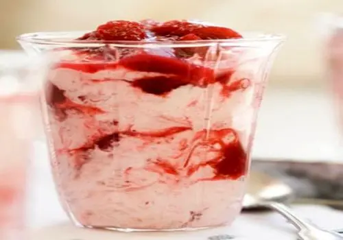 چطور با چند ماده دم‌دستی یک دسر چشمگیر بسازیم؟