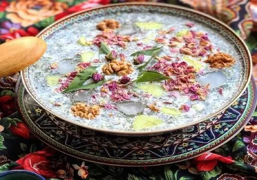 طرز تهیه آبدوغ خیار مجلسی