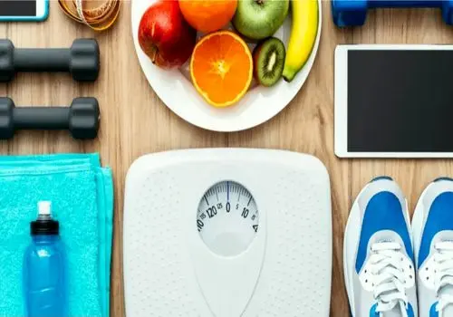 برای کاهش وزن چند کالری در روز باید مصرف کنید؟