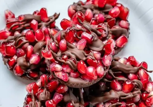دستور تهیه پاستیل انار مخصوص شب یلدا