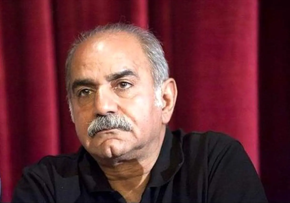 چهره و سر و وضع غیرقابل باور «پرویز پرستویی» در خیابانهای لس‌انجلس