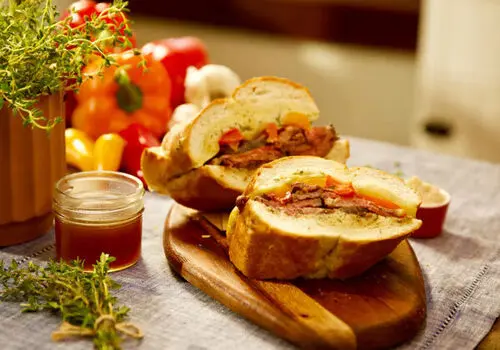 طرز تهیه ساندویچ پاسترامی گرم خانگی