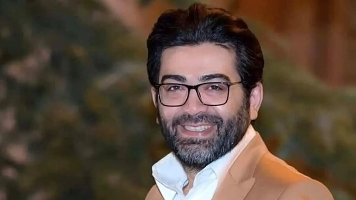 فرزاد حسنی: عشق دوران کودکی من ‌امام خمینی بود