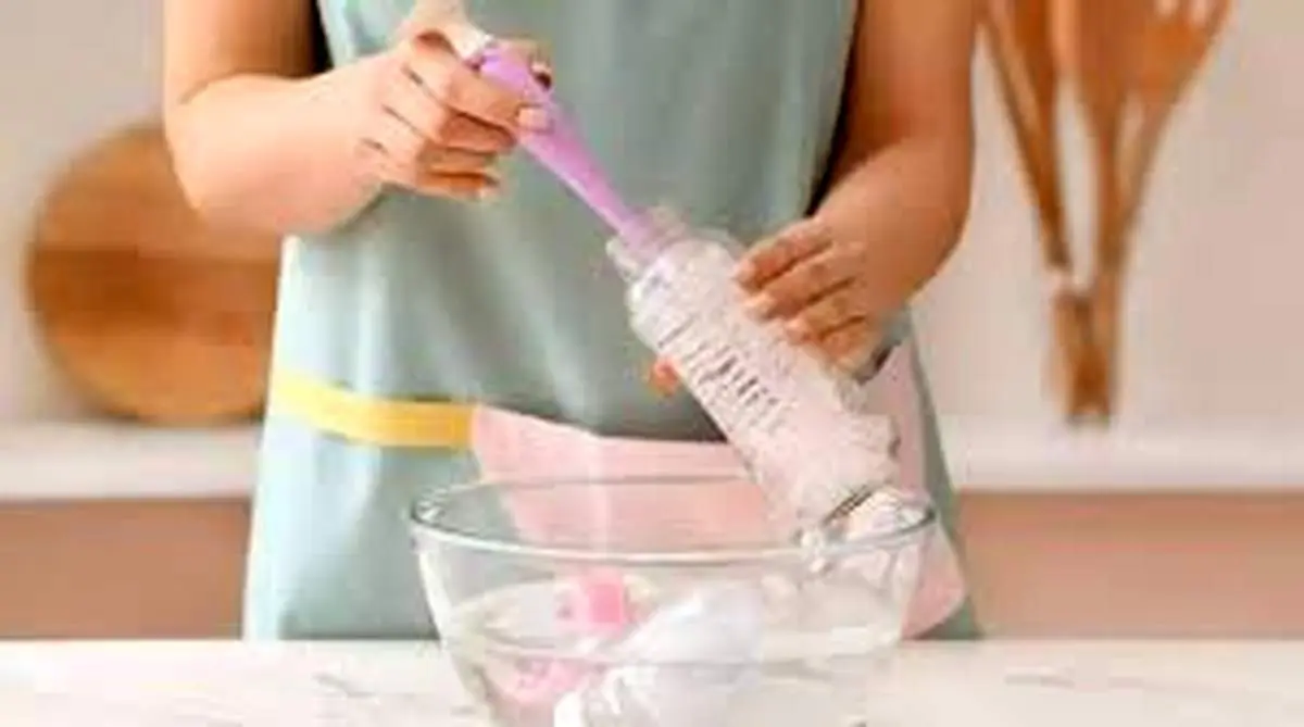 روش از بین بردن جرم، پاک کردن و شستن داخل بطری شیشه ای