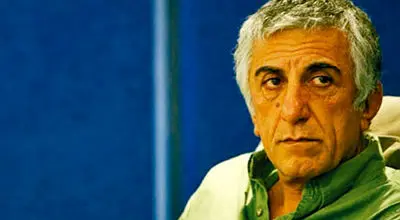 رضا کیانیان: برای حضور در خانه ای روی آب در ۵۰ سالگی ۲۰ کیلو اضافه کردم/ویدیو 