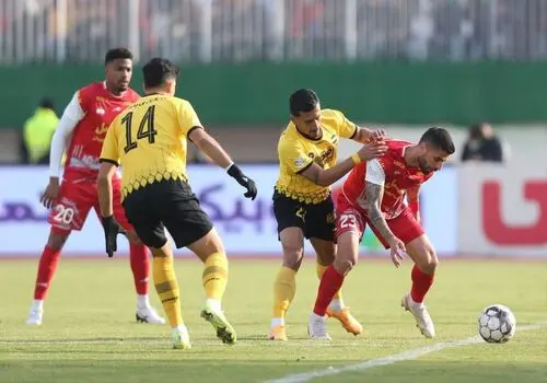 گل اول پرسپولیس به سپاهان + فیلم