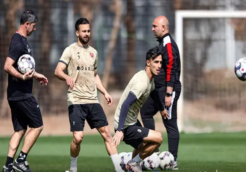 واکنش پرسپولیس به شایعه قهرمانی استقلال