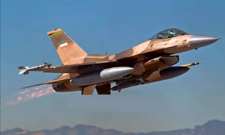 پرواز سردار بهمرد با جنگنده اف-۵ بر فراز شمال‌غرب ایران + فیلم 