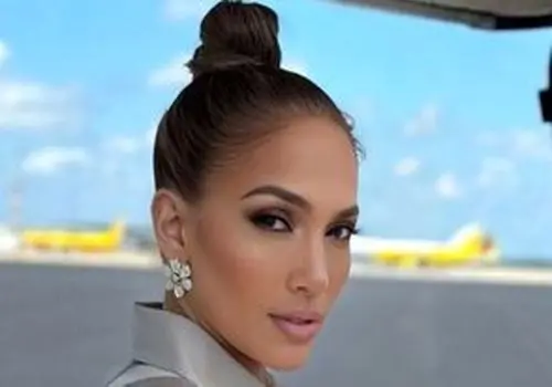 جنیفر لوپز کریسمس را با لباس راحتی جشن گرفت