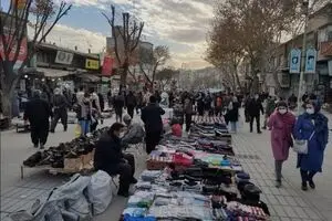 نتیجه ی افزایش اجاره مغازه‌ها کاسبی به دست‌فروشی است

