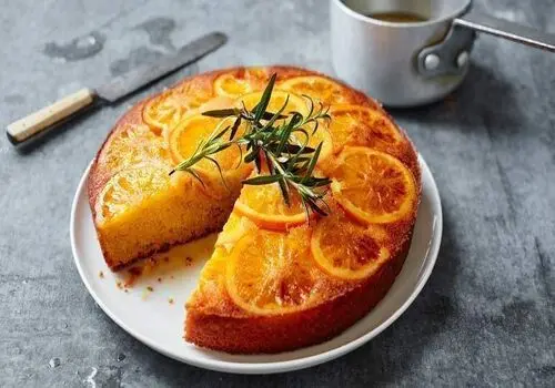 روش تهیه کیک پرتقالی خوش طعم با سس محبوب