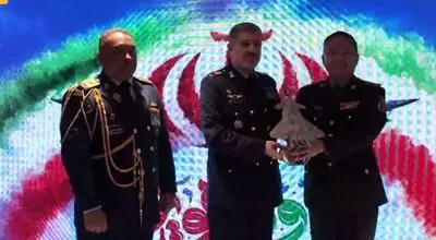 فوری: ماکت جنگنده جی-۲۰ چین به ایران اهدا شد؛ گمانه‌زنی‌ها درباره خرید واقعی شدت گرفت