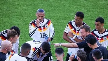 استایل گران‌قیمت سرمربی در جام جهانی با بهره گیری از شازده کوچولو + عکس