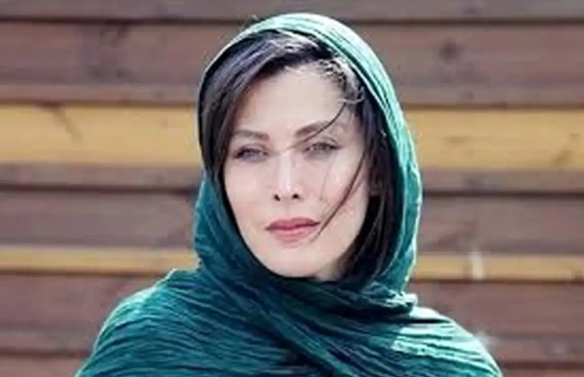 چهرۀ «مهتاب کرامتی» 46 ساله در پشت‌صحنۀ «ترومای سرخ»