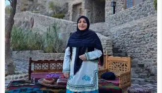 هدیه مهمان مرد تلویزیون به المیرا شریفی‌مقدم روی آنتن زنده/ویدیو 