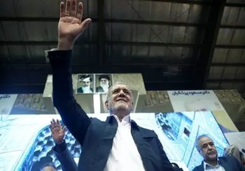 
پزشکیان و روحانی رکورد زدند؛ احمدی نژاد به در بسته خورد
