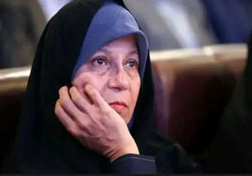 پوشش متفاوت فائزه‌ هاشمی‌رفسنجانی با کاپشن آمریکایی در خیابان/ویدیو 