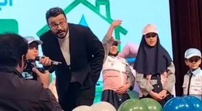 آبروریزی پیمان طالبی هنگام اجرای یک برنامه/ویدیو 