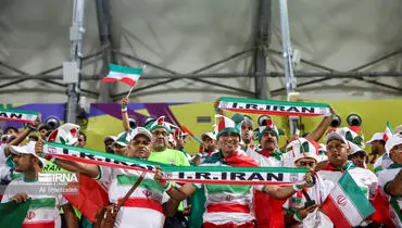 ورود پرشور هواداران ایران و ژاپن به ورزشگاه اجوکیشن سیتی+ فیلم