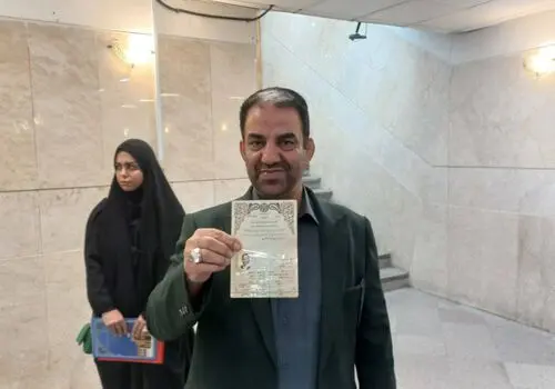 الیاس نادران: مستقل از همه جریانات سیاسی وارد صحنه شدم
