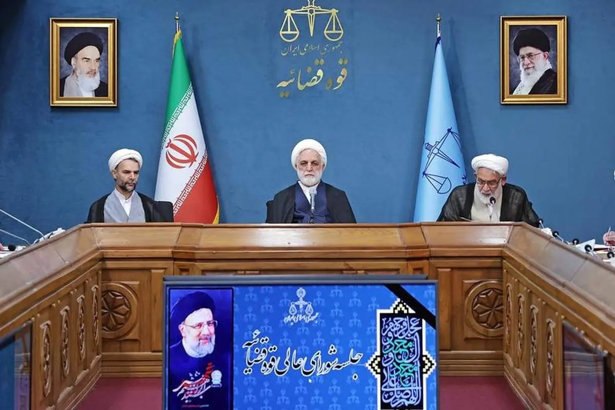 آیتالله رئیسی به یک نیروی مورد وفاق در میان جریانهای مختلف تبدیل شده بود