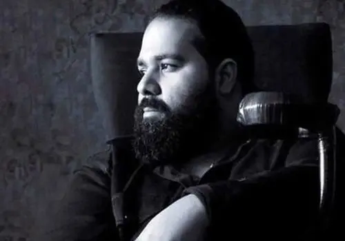 رضا صادقی: قلبم برای دختران معصوم میناب می‌تپد