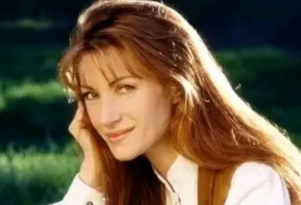 عکسی از تولد ۷۶ سالگی بازیگر زن سریال پزشک دهکده